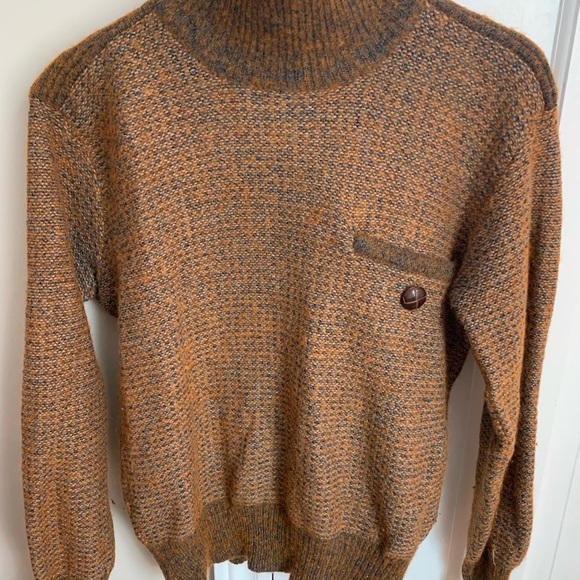 Small Holt Renfrew Turtleneck Sweater - Picture 2 of 3
